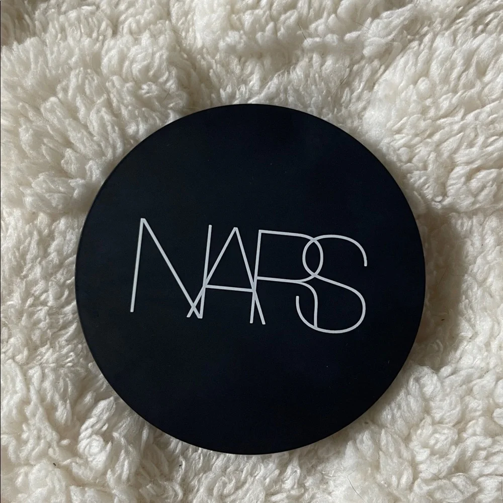 NARS Soft Matte Advanced Perfecting Powder Cove
